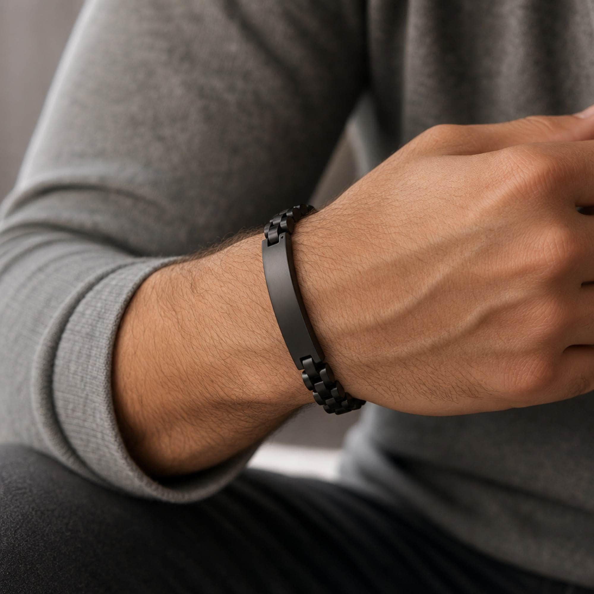 Signet ID Metal Link Bracelet - Black
