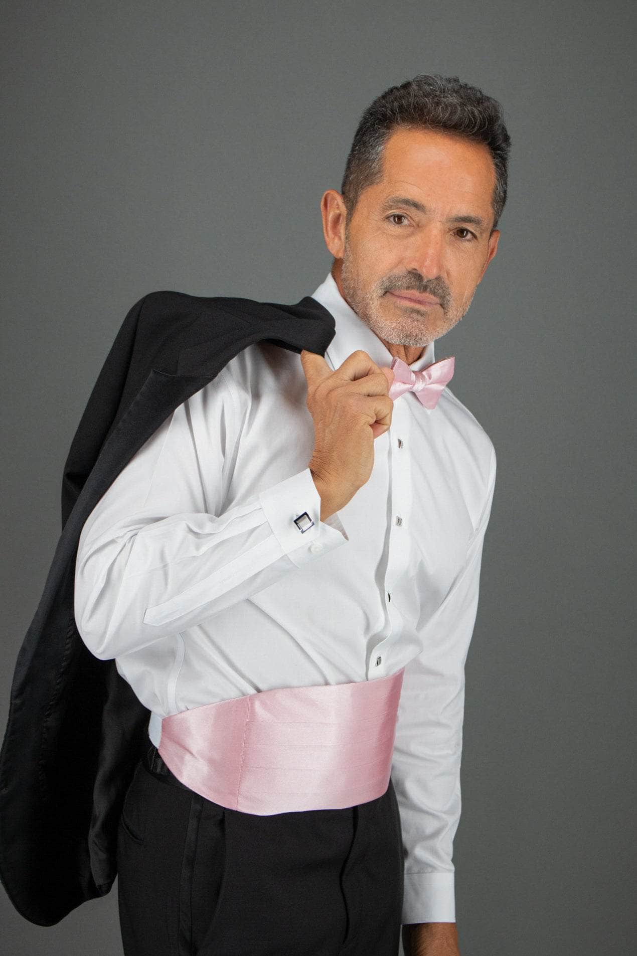 Sutton Solid Color Silk Cummerbund by Trafalgar Men's