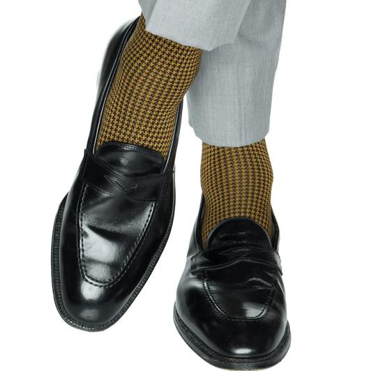 Doyle Houndstooth Design Mercerized Cotton Mid-Calf Socks - Black and Gold