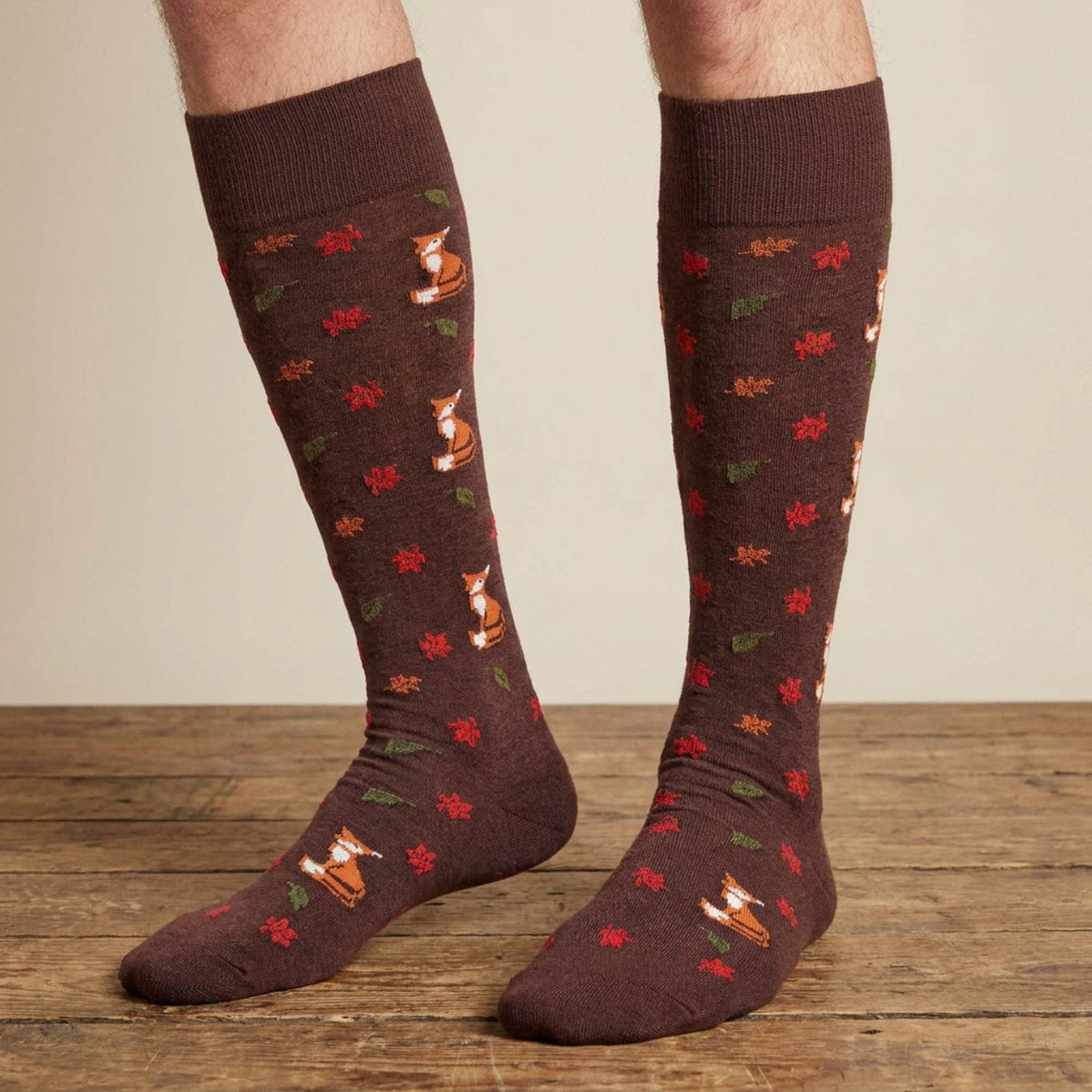 Foxy Fall Leaf Motif Novelty Merino Wool Mid Calf Socks (1 Pair) - Brown