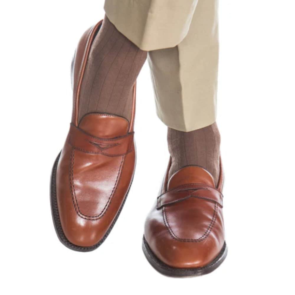 Sutton Fine Merino Wool Solid Color Ribbed Socks - Brown
