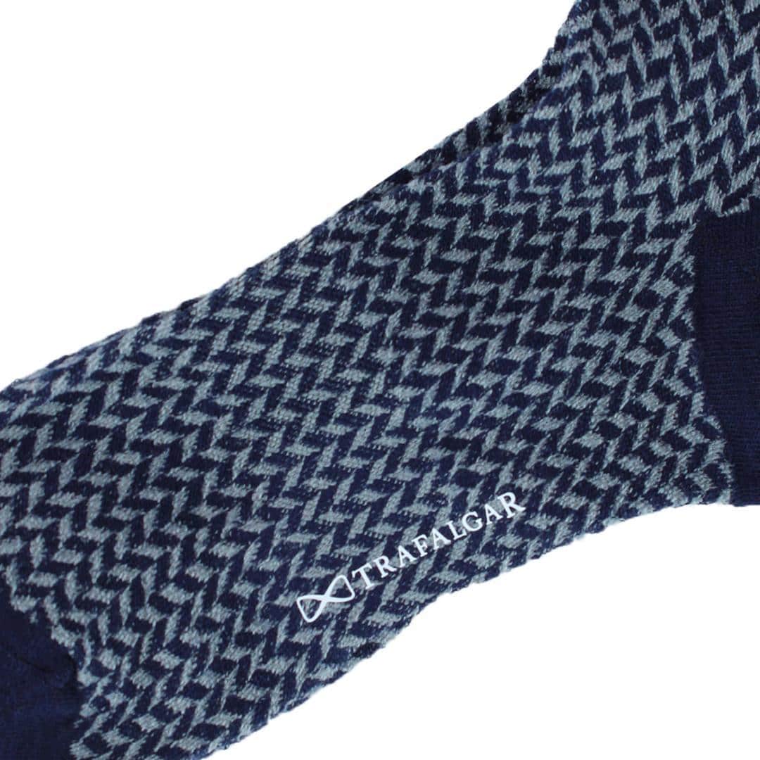 Benoit Herringbone Patterned Mid-Calf Merino Wool Socks (1 Pair) - Navy Blue and Grey